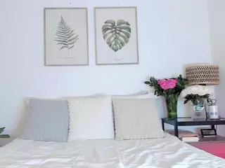NINAGOLD's Live Sex Cam Show