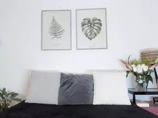 NINAGOLD's Live Sex Cam Show