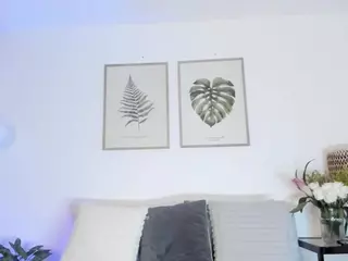 NINAGOLD's Live Sex Cam Show