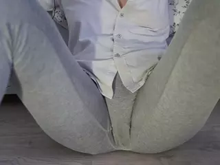 angelinaloves's Live Sex Cam Show