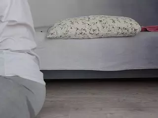 angelinaloves's Live Sex Cam Show
