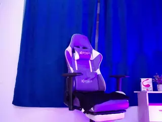 danybrunette's Live Sex Cam Show