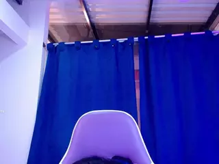 danybrunette's Live Sex Cam Show