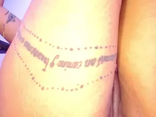 danybrunette's Live Sex Cam Show