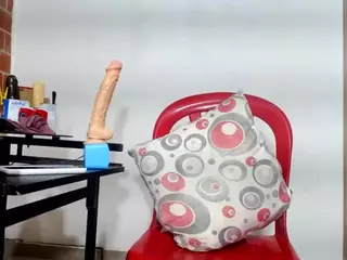 lizbigtits's Live Sex Cam Show