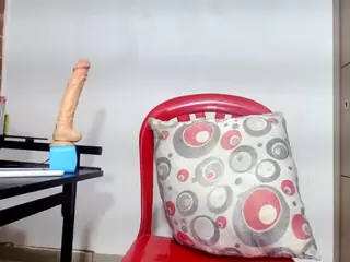 lizbigtits's Live Sex Cam Show