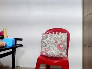 lizbigtits's Live Sex Cam Show