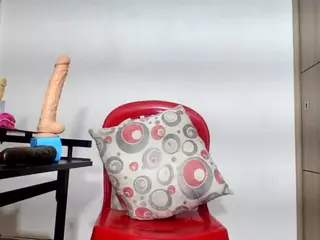lizbigtits's Live Sex Cam Show