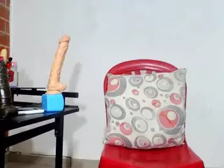 lizbigtits's Live Sex Cam Show