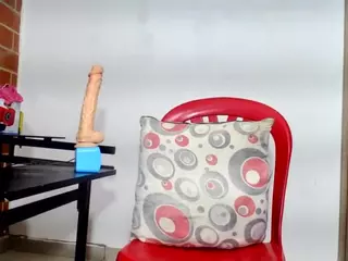 lizbigtits's Live Sex Cam Show