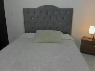 nataliehall's Live Sex Cam Show