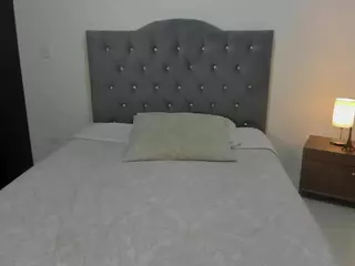 nataliehall's Live Sex Cam Show
