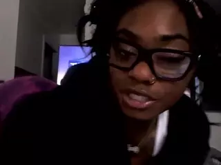 Pyteee's Live Sex Cam Show