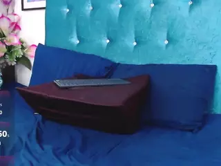 summerelletra's Live Sex Cam Show
