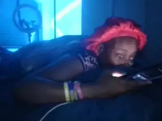 antonettekiki's Live Sex Cam Show