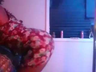 antonettekiki's Live Sex Cam Show