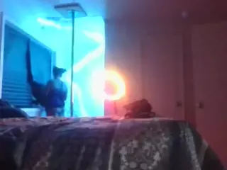 antonettekiki's Live Sex Cam Show