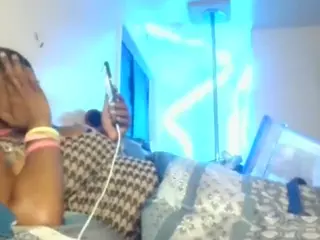 antonettekiki's Live Sex Cam Show