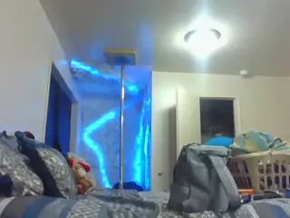 antonettekiki's Live Sex Cam Show