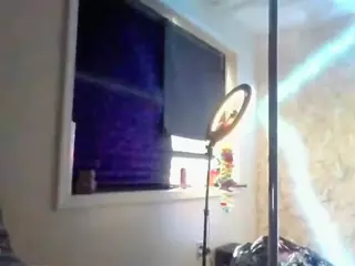 antonettekiki's Live Sex Cam Show