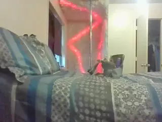 antonettekiki's Live Sex Cam Show