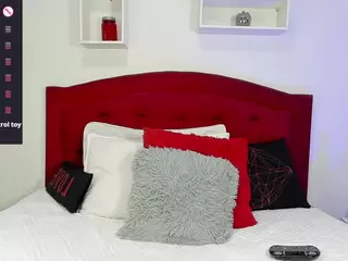 cristalkitty's Live Sex Cam Show