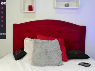 cristalkitty's Live Sex Cam Show