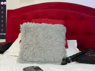 cristalkitty's Live Sex Cam Show