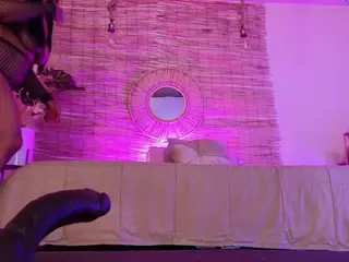 Lady Brown's Live Sex Cam Show