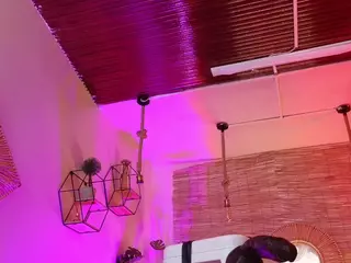 Lady Brown's Live Sex Cam Show