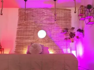 Lady Brown's Live Sex Cam Show