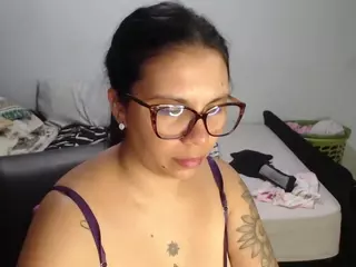 kaarlaa's Live Sex Cam Show
