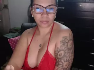 kaarlaa's Live Sex Cam Show