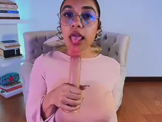belka-jensen's Live Sex Cam Show