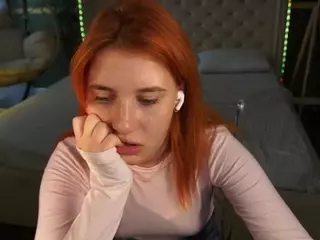 EmilyFoxy's Live Sex Cam Show