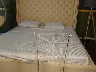 EmilyFoxy's Live Sex Cam Show