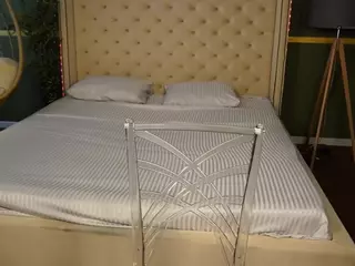 EmilyFoxy's Live Sex Cam Show