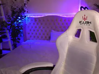 EmilyFoxy's Live Sex Cam Show