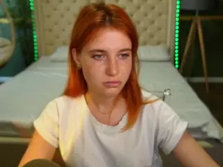 EmilyFoxy's Live Sex Cam Show