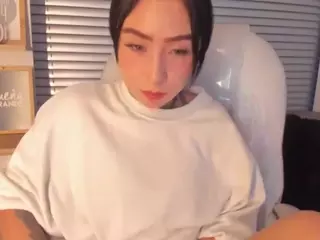 linda_miller's Live Sex Cam Show
