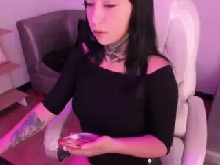 linda_miller's Live Sex Cam Show