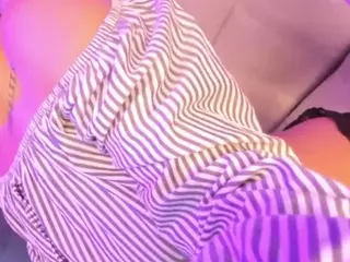 linda_miller's Live Sex Cam Show