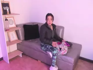 linda_miller's Live Sex Cam Show
