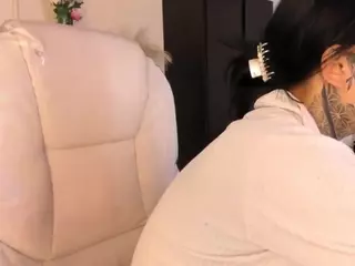 linda_miller's Live Sex Cam Show