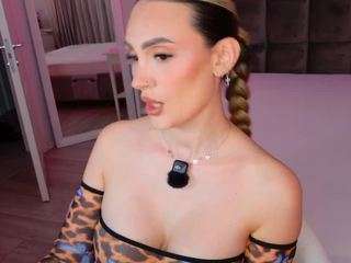 Live cam show with Miss Sasha