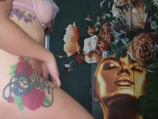 SweetReya's Live Sex Cam Show