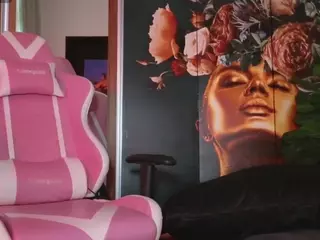 SweetReya's Live Sex Cam Show