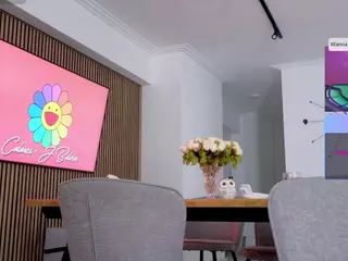 SweetReya's Live Sex Cam Show