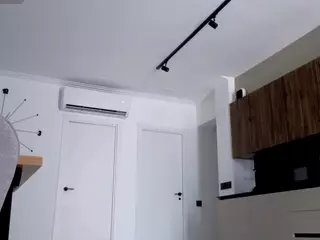 SweetReya's Live Sex Cam Show