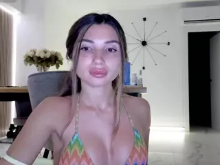 SweetReya's Live Sex Cam Show
